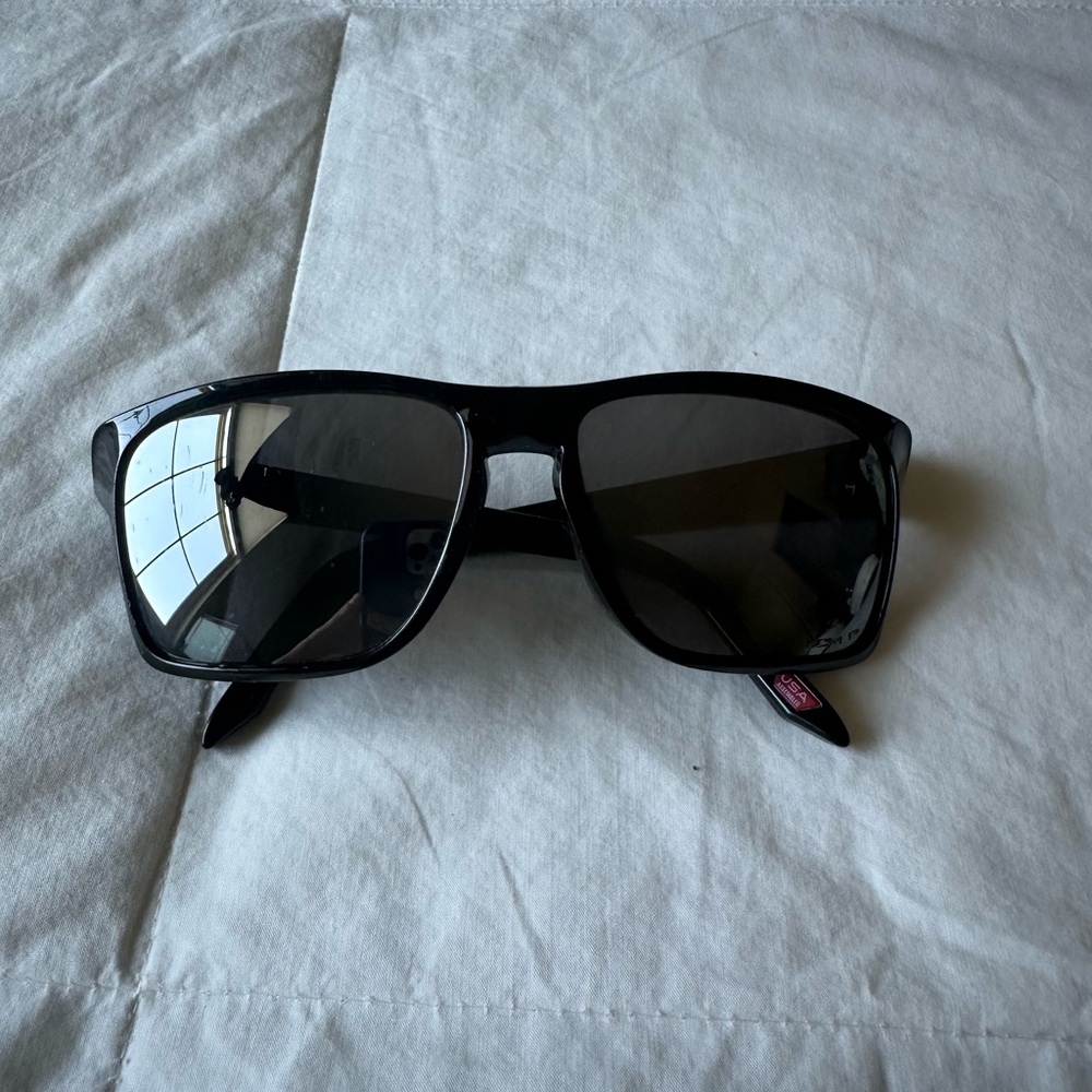 Oakley Sylas sunglasses